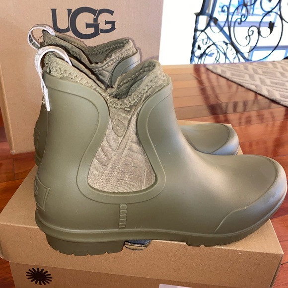 UGG Chevonne Ladies Rubber Ankle Wellington Boots Olive - Picture 1 of 4